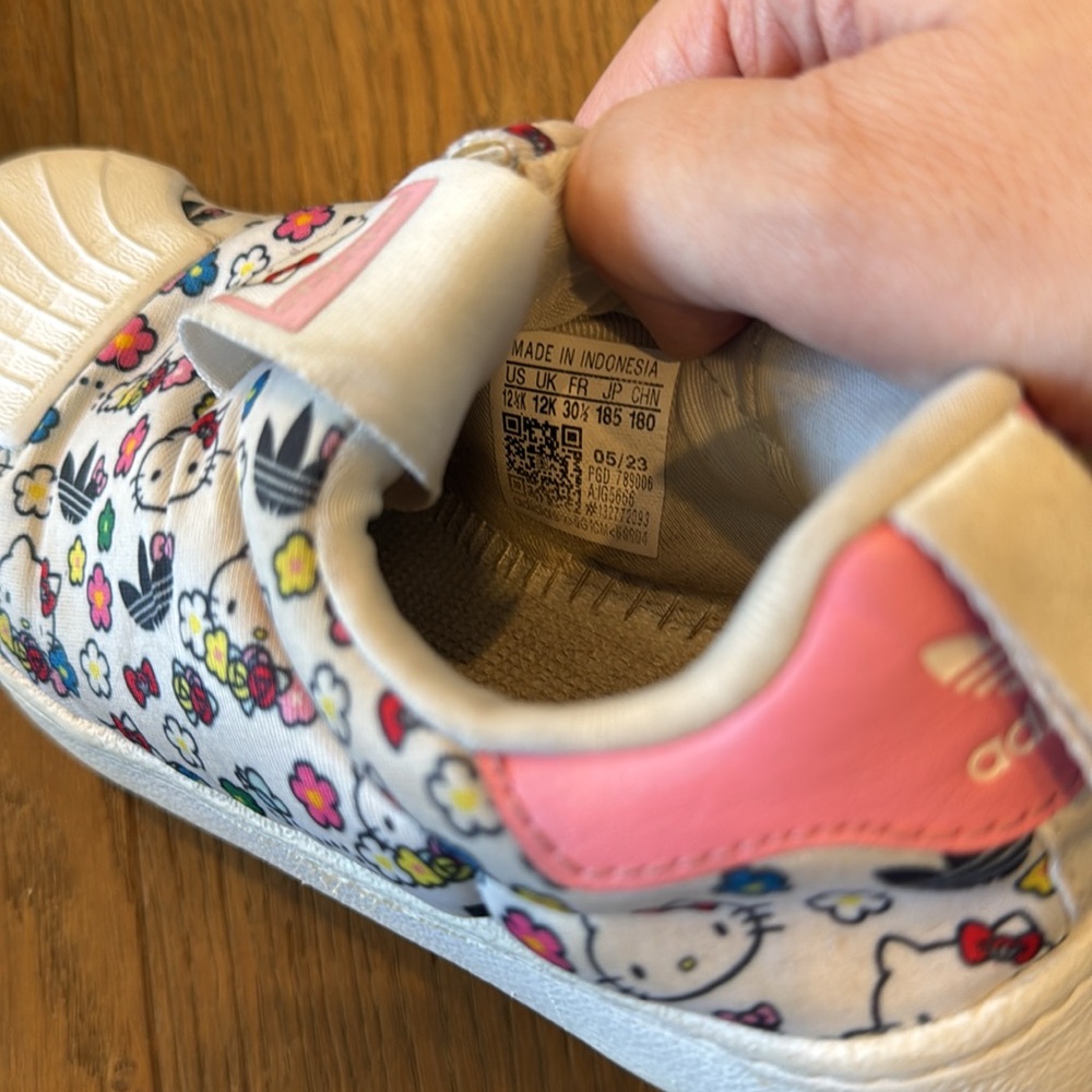 Adidas x Hello Kitty Superstar 360 - 12.5 - Picture 5 of 5
